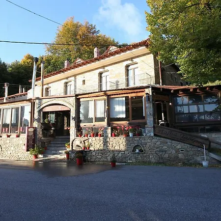 To Hani Tou Kokkini, Pelion