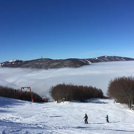 To Hani Tou Kokkini, Pelion Chania (Thessaly)