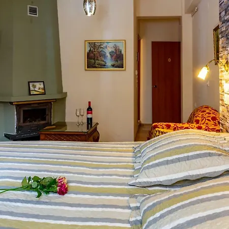 To Hani Tou Kokkini, Pelion