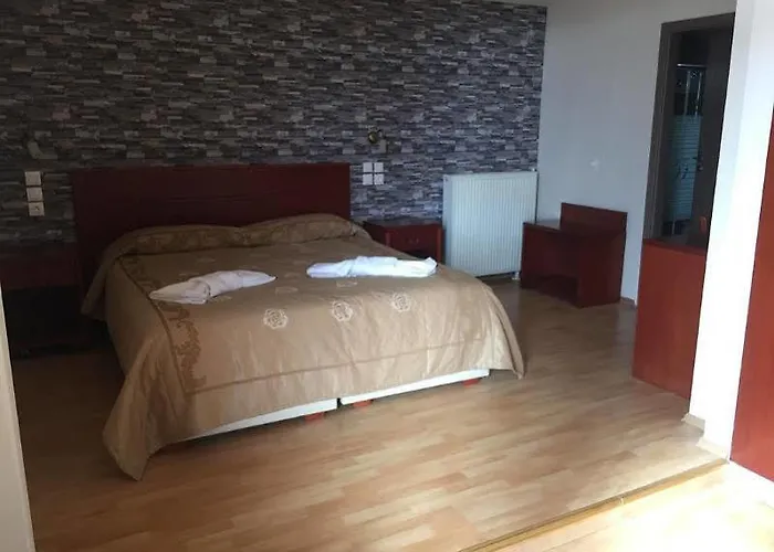 To Hani Tou Kokkini, Pelion